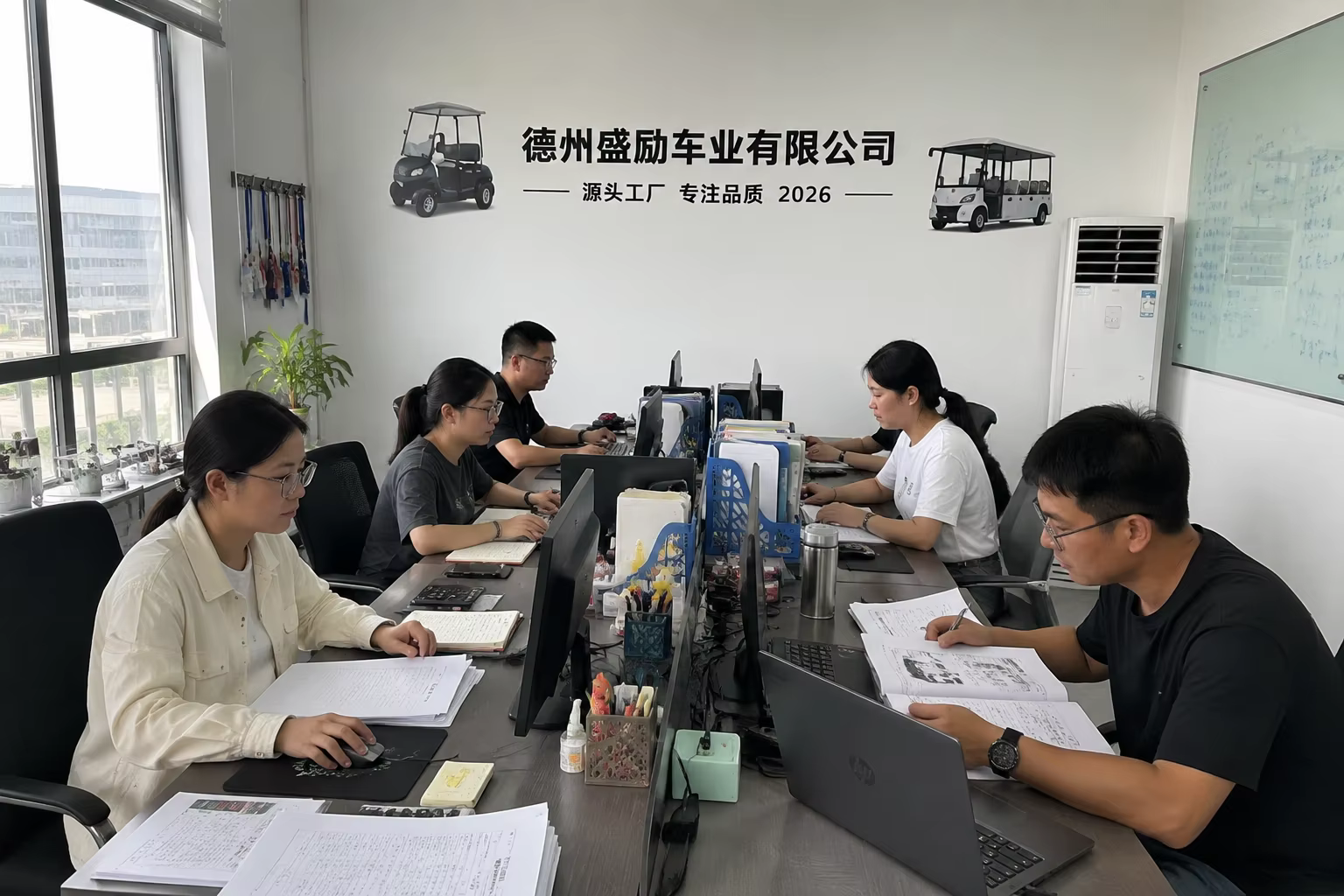 UCSUNLY UC30-B-4D 4 Seater CE/EEC/DOT Certified Lithium Battery Electric Off-road Golf Cart with 30-50Km/h Speed 50-70km Range