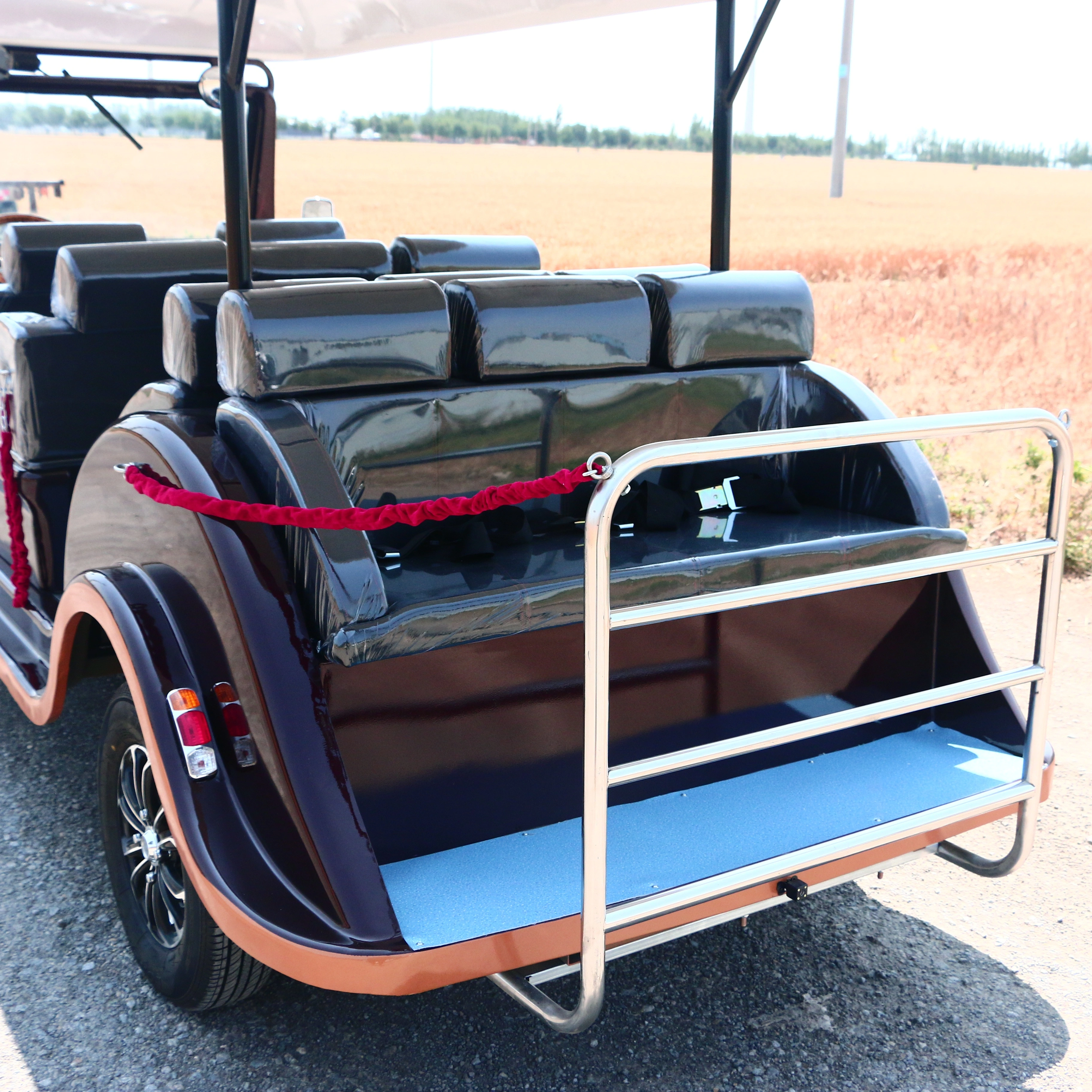 UC-VSB-13 Four Row Vintage Sightseeing Car for Tourist Attractions Resorts Hotel Shuttle and Outdoor Passenger Transportation