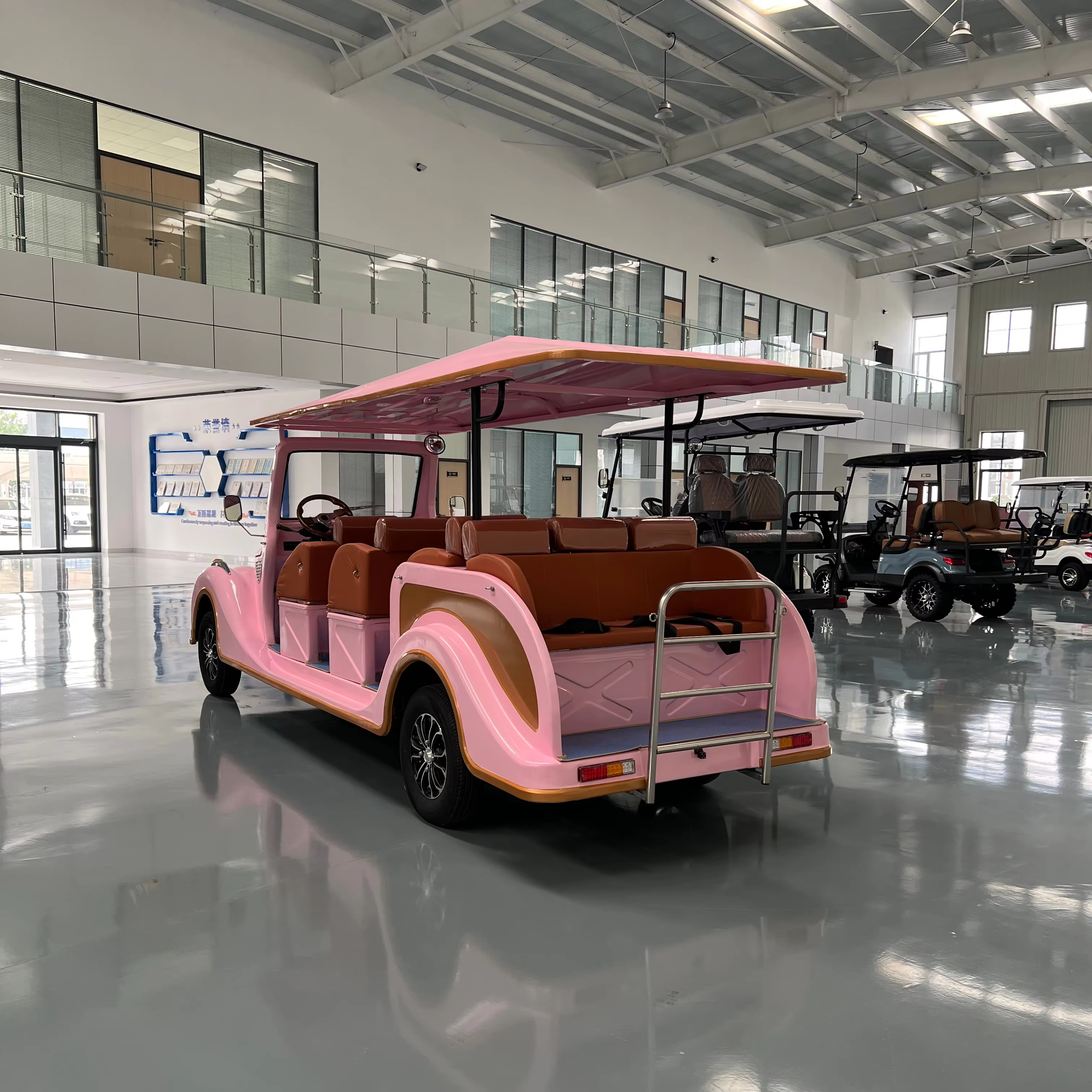 UC-VSB-17 Four Rows for Scenic Tours Resort Guest Shuttle and Tourist Attraction Transport Classic Sightseeing Car