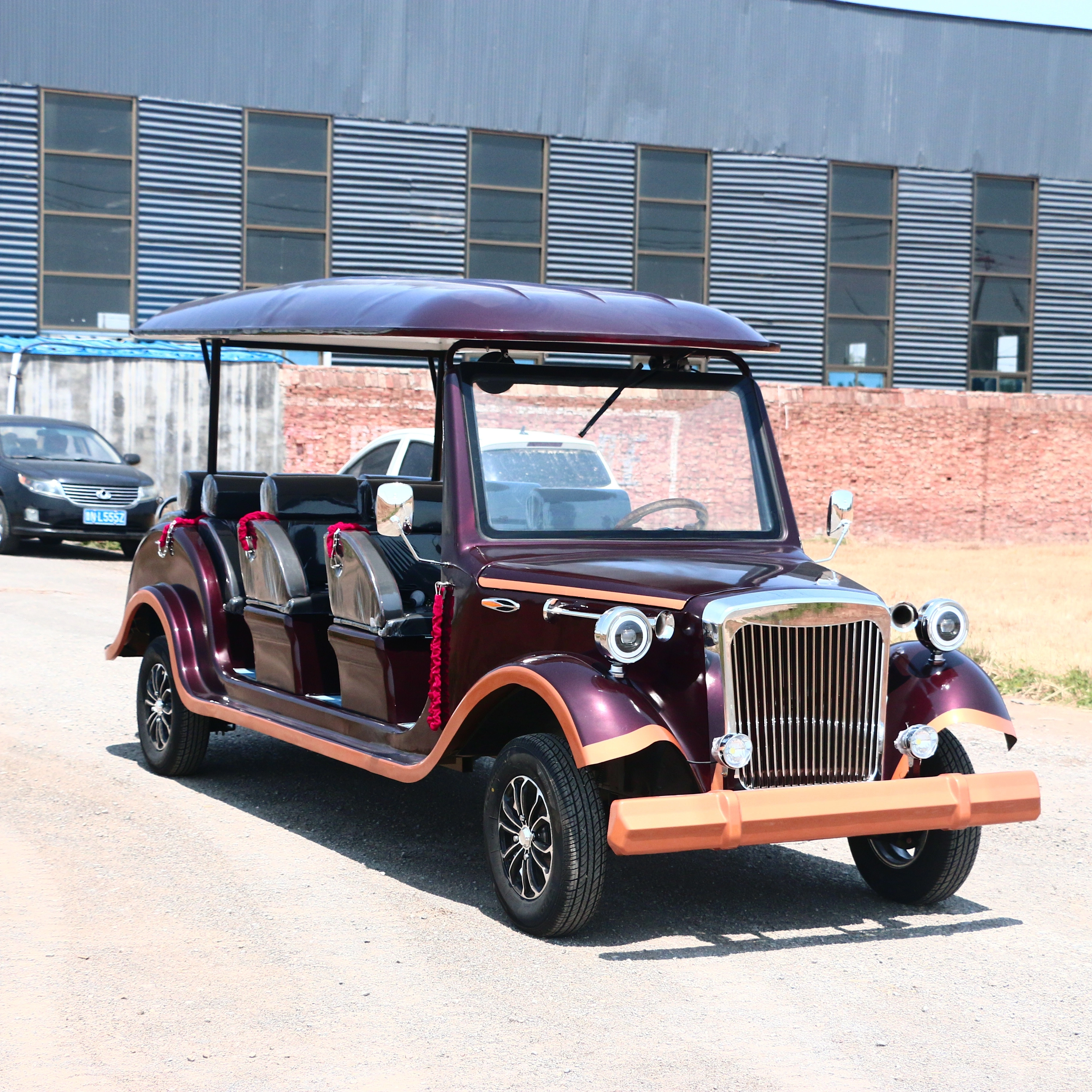 UC-VSB-13 Four Row Vintage Sightseeing Car for Tourist Attractions Resorts Hotel Shuttle and Outdoor Passenger Transportation