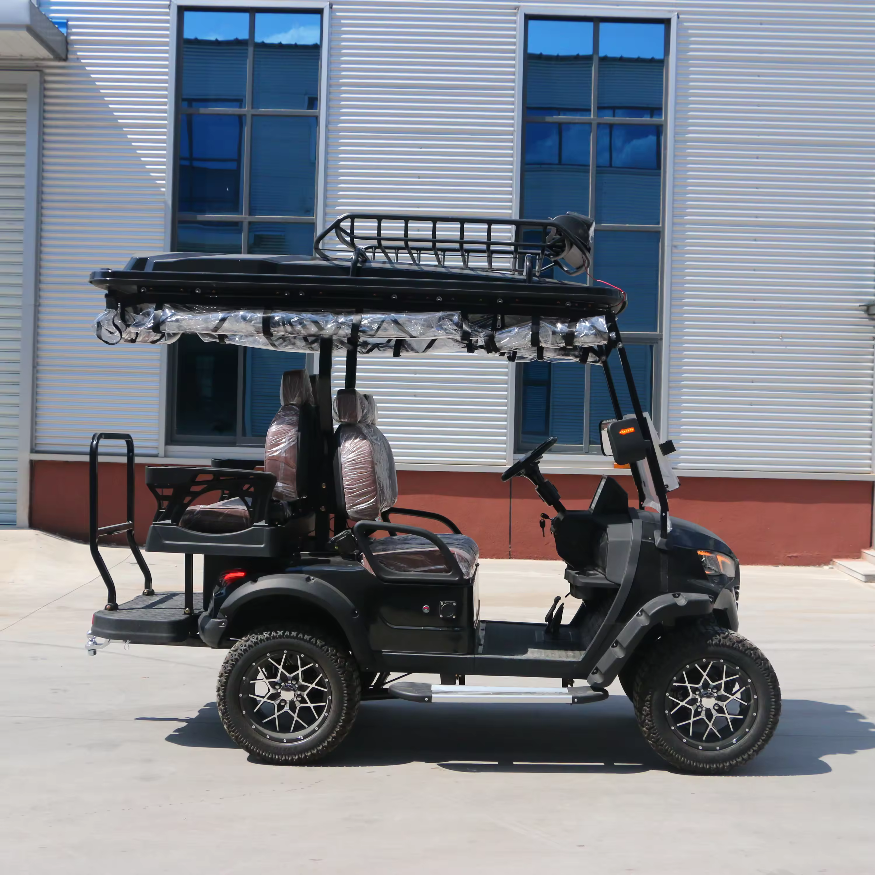 UCB-12 4 Seater Passenger Shuttle Vehicle for Convention Centers Resorts and Private Roads Golf Cart 2