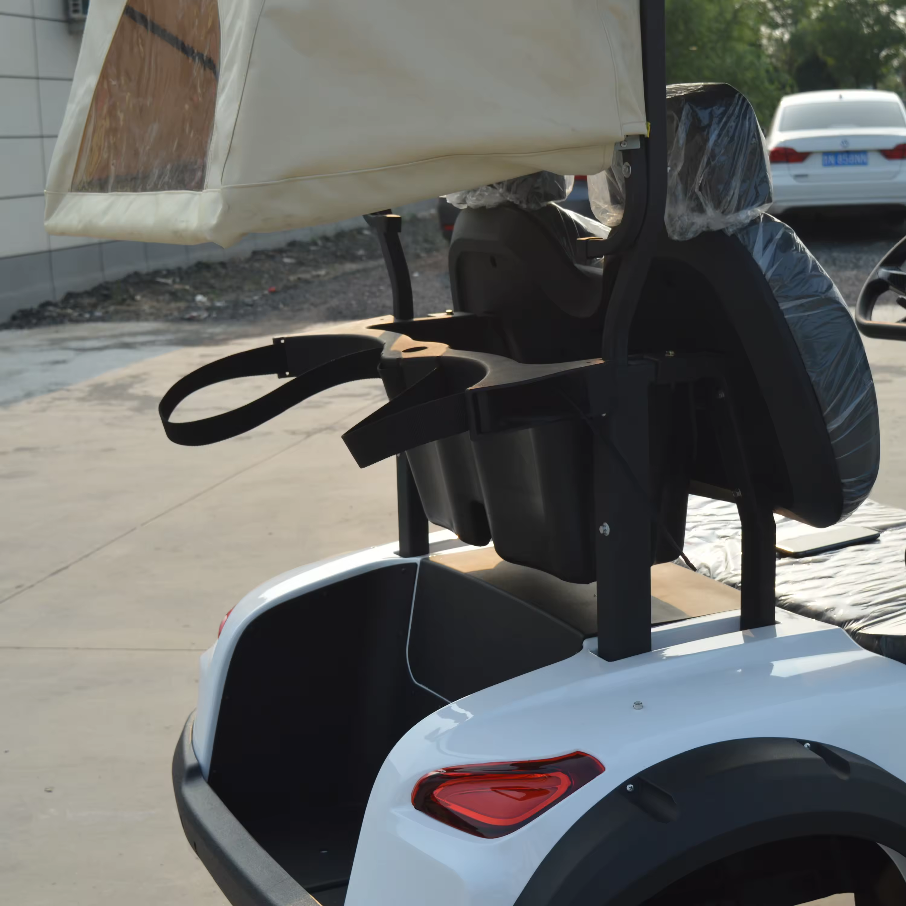 UCB-11 2 Seater Golf Cart Off Road Golf Car for Resort Farm and Outdoor Mobility 2